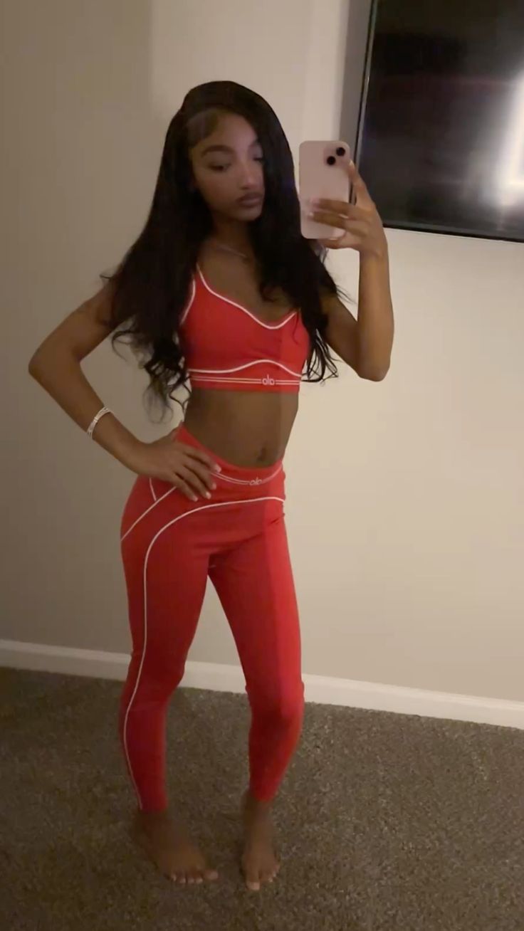 ALO HEART THROB BRA + LEGGINGS SET
