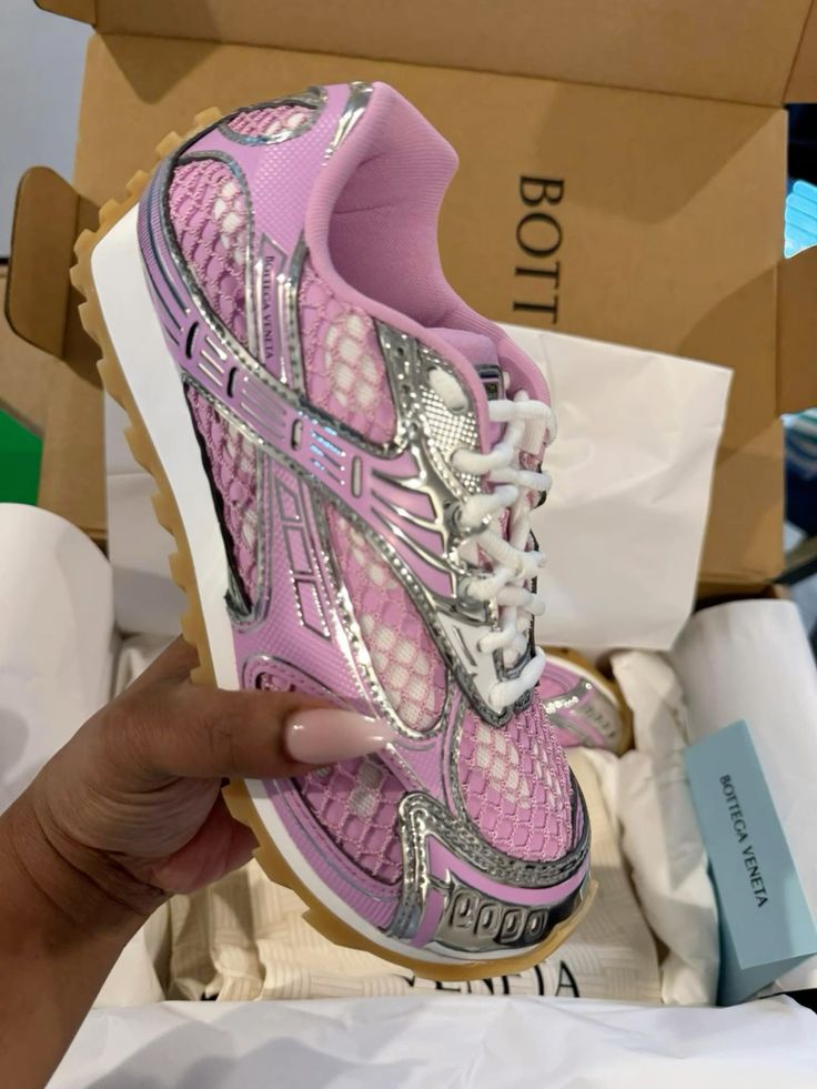 COSMIC BADDIE RUNNERS